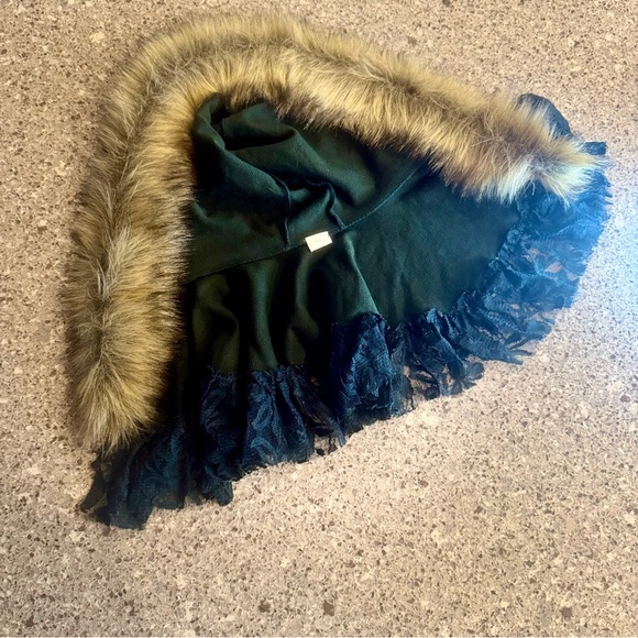 Handmade Cape & Romper - Baby Girls Size 9-12 Months by Mia Joy Studios ⭐🌿 - Picture 3 of 11